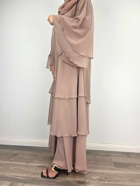 Abaya Nisaa.