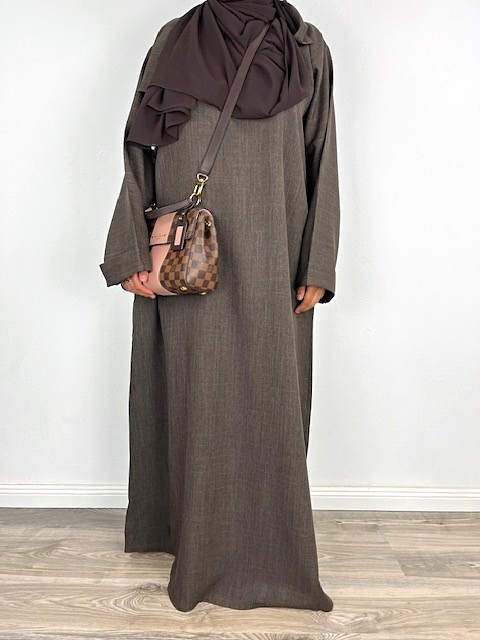 Abaya Yurna.