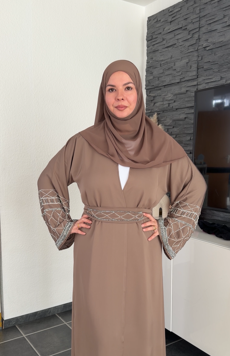 Model Huda